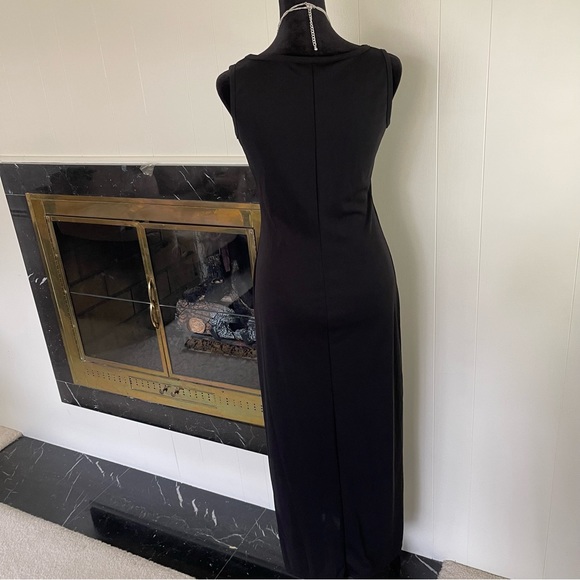 Black sleeveless maxi dress size small - Picture 4 of 4